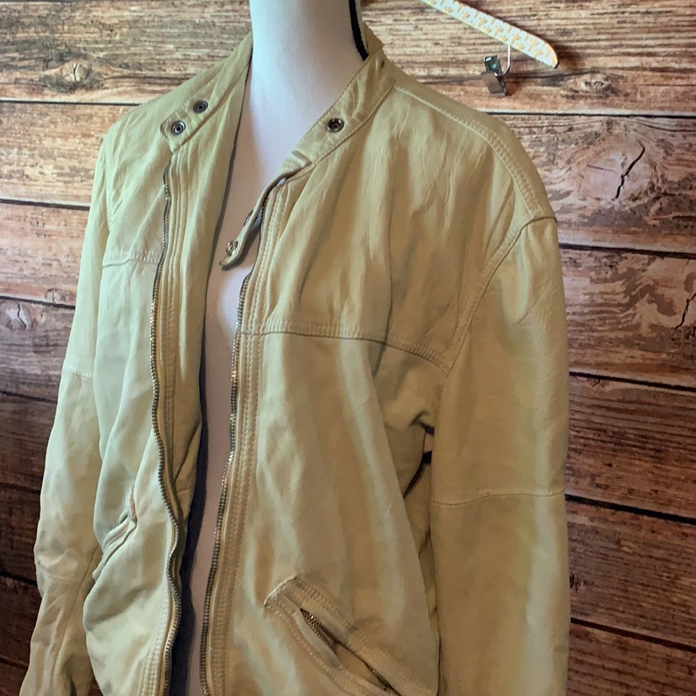 Brogden Track Light Yellow Jacket - image 7